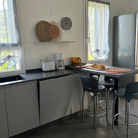 Appartamento La Casa Negli Ulivi, Con Piscina Torre Paponi